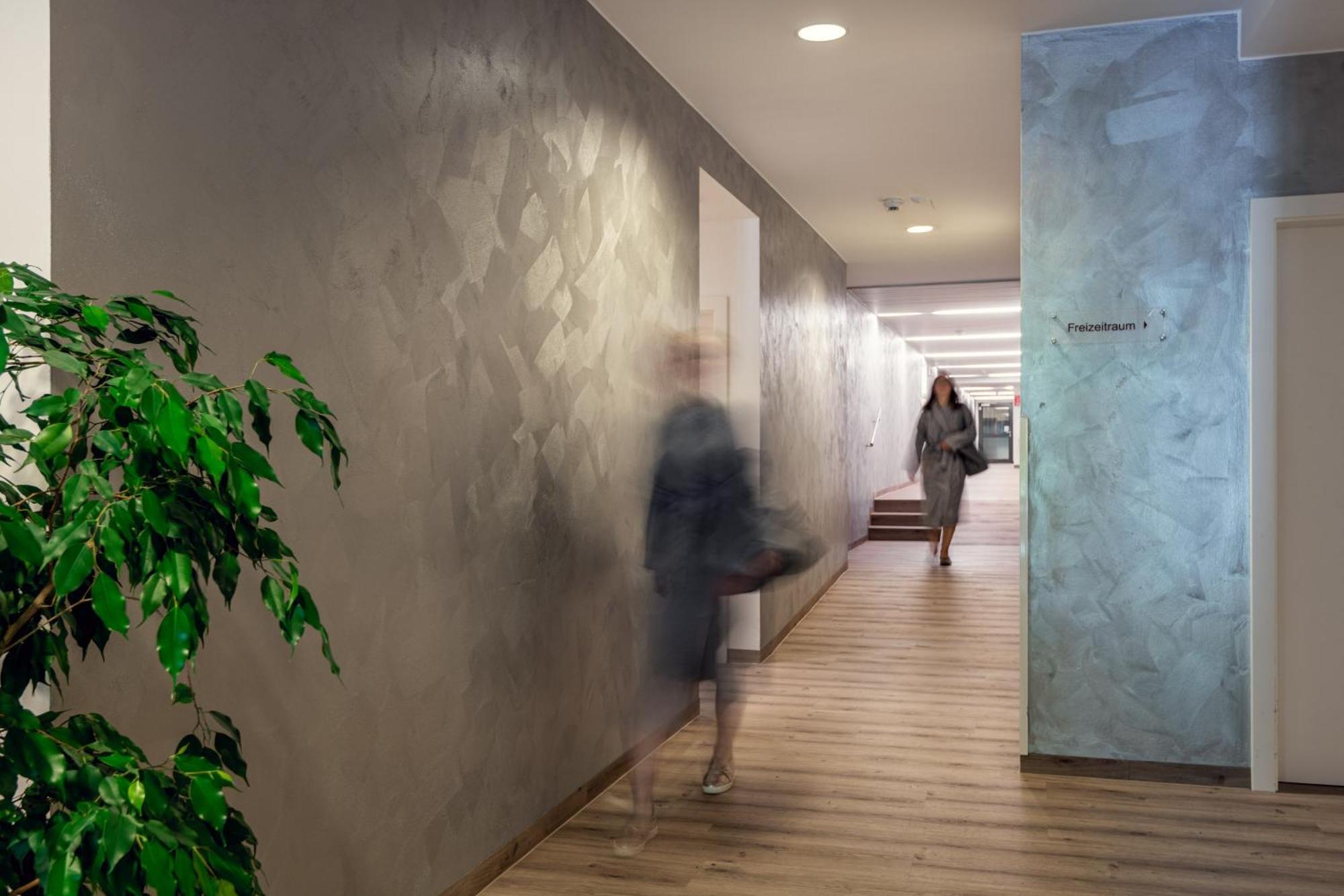 Aktiv- & Gesundheitsresort Das Gxund - Thermeneintritt Inklusive バート・ホーフガシュタイン エクステリア 写真