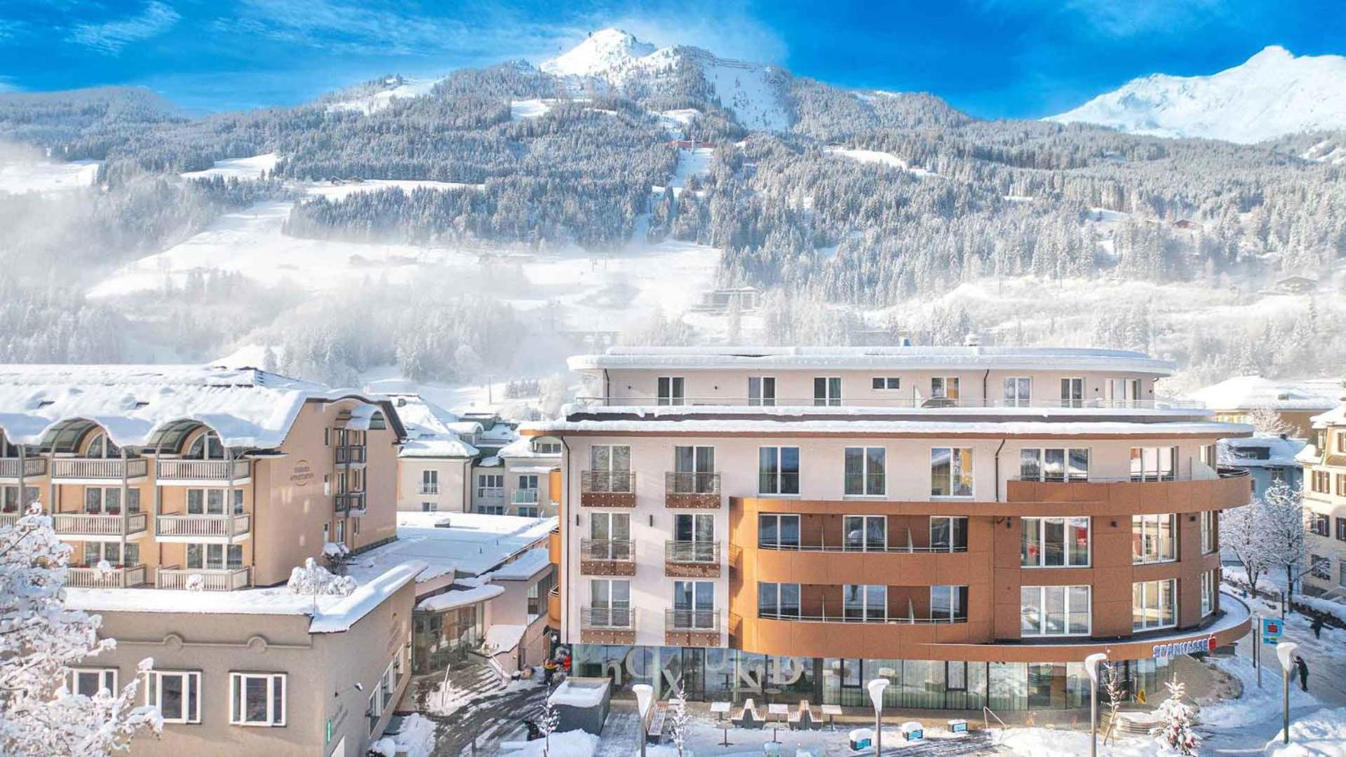 Aktiv- & Gesundheitsresort Das Gxund - Thermeneintritt Inklusive バート・ホーフガシュタイン エクステリア 写真